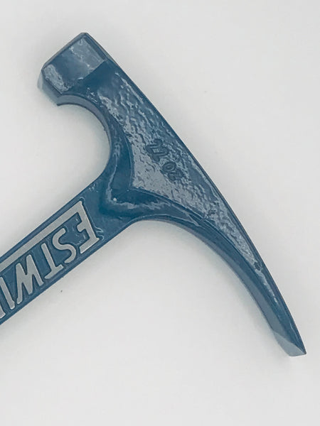 Estwing E6-22BLC 22 oz. Big Blue Chisel Point Rock Hammer